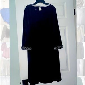 Black 3/4 quarter sleeve dress